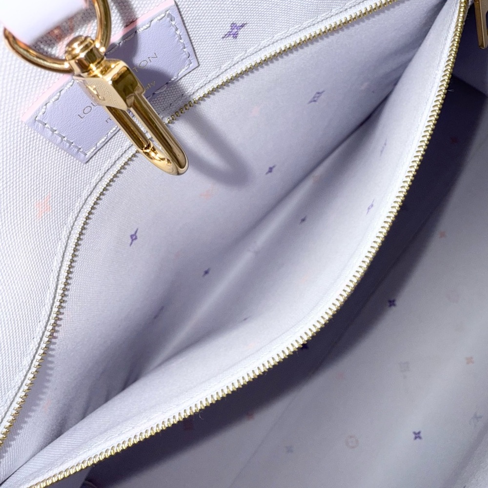 Louis Vuitton Monogram Giant Spring In The City OnTheGo GM Sunrise Pastel - Picture 14 of 16